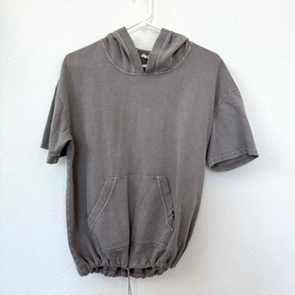 Jane and Delancey Short Sleeve Hoodie Sweatshirt Gray Drawstring Hem L Casual